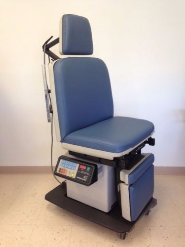 MIDMARK 411 Power Programmable Procedure Table Exam Chair w/New Upholstery