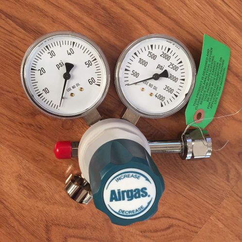 Airgas Y11-215B Regulator