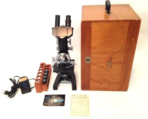 Vintage Leitz Wetzlar Binocular BTS Microscope Wooden Storage 413728 + Scopelite