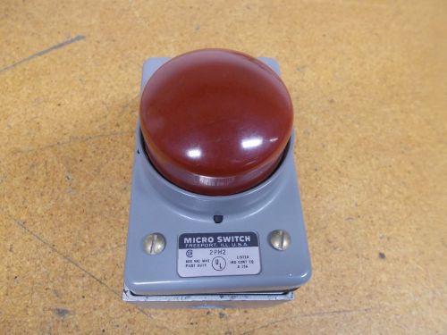 Micro Switch 2PH2 Palm Push Button  600VAC W/ Redot IH3-1 Enclosure Gently Used