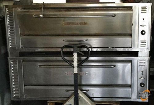 Natural gas blodgett 1060 double deck pizza oven for sale