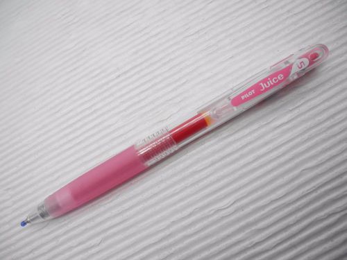 1 X Pilot retractable Juice 0.5mm gel ink/ball point pen Pink(Japan)