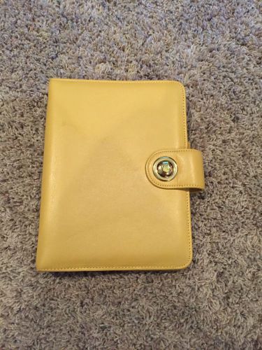 Franklin covey, full grain leather mustard turnlock binder planner, 7&#034;w x 10&#034;l for sale