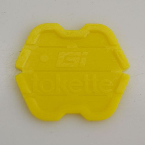 Greenwald Type 1 Yellow Plastic Laundry Machine Tokettes 100 Piece Bag