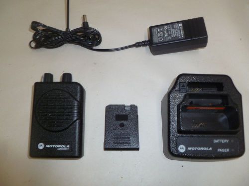 Nice Motorola Minitor V 33-36.9 MHz Low Band Fire EMS Pager with Charger