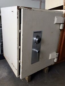 Hamilton TL15 Safe With Interiors High Security Safe, Fire Resistant 30&#034;x24&#034;x24&#034;