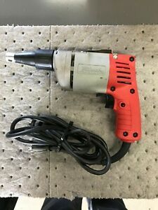 MILWAUKEE DRYWALL SCREWSHOOTER MODEL 6750-1.. LITTLE OR NO USE..
