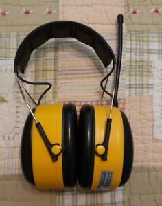 AO Safety Peltor Worktunes AM FM Radio Headphones Ear Muffs Protection WORKS!