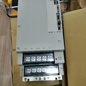 1PC Yaskawa SGDV-590A01A Servo Driver SGDV590A01A New In Box Expedited Shipping