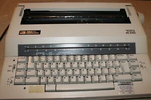 Smith Corona electric typewriter - Vintage