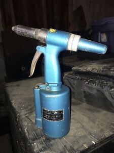 Central pneumatic air riveter