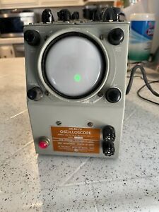 Vintage Navy OS-8E/U military oscilloscope - Quick Tested And Powers Up *AS IS*