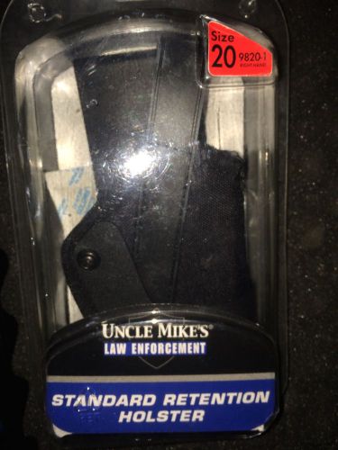 Uncle Mikes Law Enforcement Standard Pistol Retention Holster SIZE 20