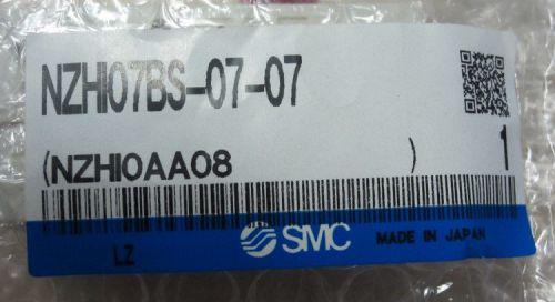 ***NEW!*** SMC NZHI07BS-07-07 Inline Vacuum Ejector w/Silencer 1/4&#034; 0.7mm #325