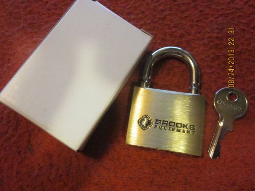 BREAKAWAY 2 1/4&#034; BRASS PADLOCK..7/8&#034; INSIDE SHACKLE (Keyed-Alike)