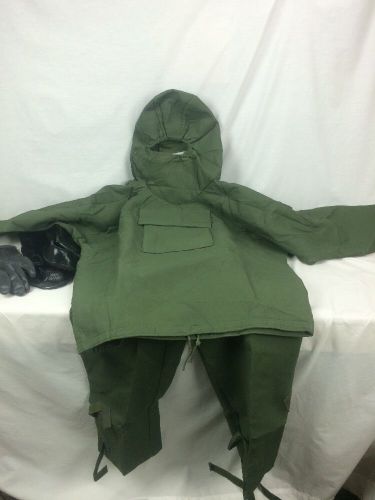 Seyntex Large MOP Suit With Gloves And Boots