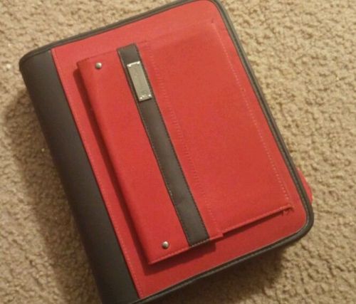 Classic 1.25&#034; Rings Red/Black FRANKLIN COVEY Zipper Planner/Binder w/inserts