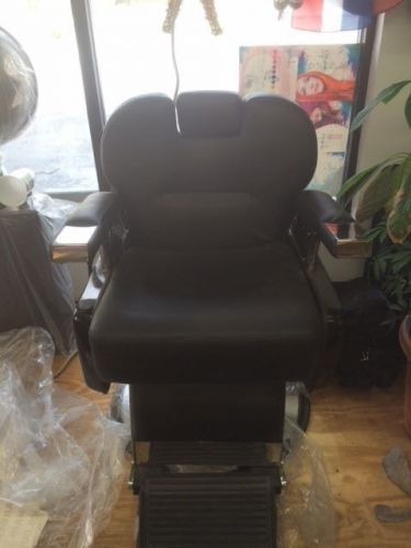 NEW  BARBER CHAIR *TISPRO* BLACK  ROTATING 360 DEGREE &#034;&#034;NEW NEVER USED&#034;