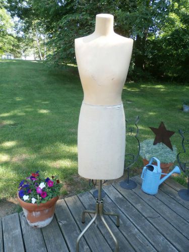 VINTAGE Size 16 Semi Hard Plastic Dress Form w Stand - Fuller Size Measurements