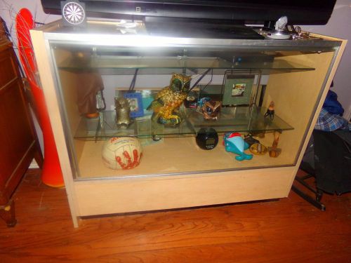 2 DISPLAY CASES W/ MIRRORED BACK AND DRAWERS 19 X 47 X 37 INCHES NO RESERVE