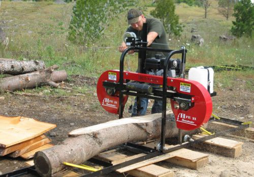 Hud-son forest equipment portable sawmill band mill lumber maker for sale