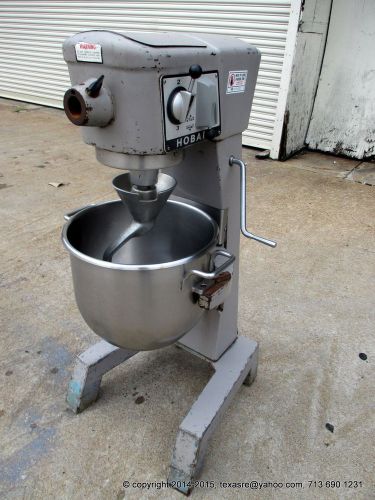 Hobart 30 qt dough mixer  w/bowl and one attachment,30qt d300 for sale