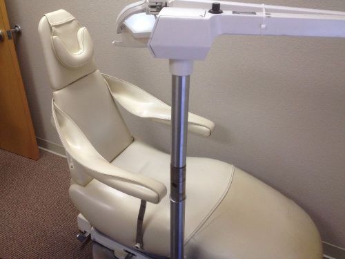 Dental chair den-tal-ez with pelton and crain pole mounted light for sale