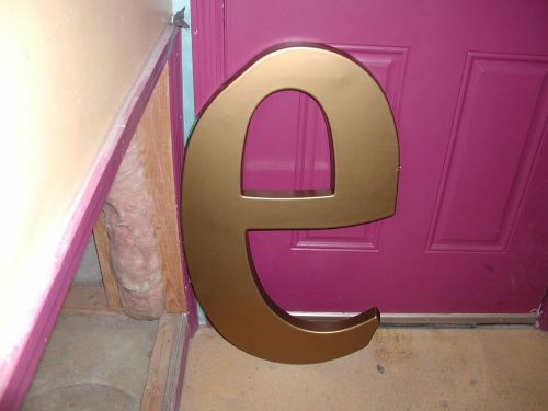 33&#034; Tall Outdoor Plastic Sign Letter &#039;e&#039; Gold 20&#034;W