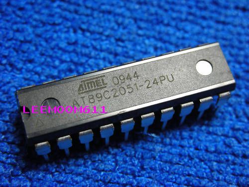 100Pcs AT89C2051-24PU AT89C2051 89C2051 DIP-20 MICROCONTROLLER New