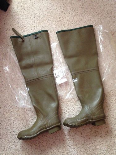 Servis (By Honeywell) 26&#034; Irrigation Boots  Size 9 New And Unused.