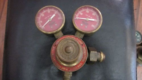 Vintage Liquid Carbonic Company R88 Gas Regulator w/ Gage