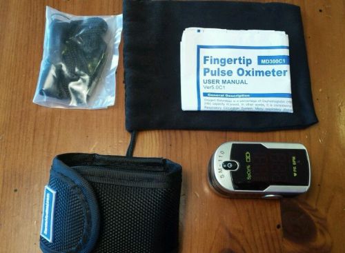 Finger Pulse Oximeter SM110 With Carry Case And Neck/Wrist Cord