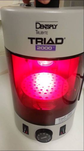 Triad 2000 Light Curing Unit
