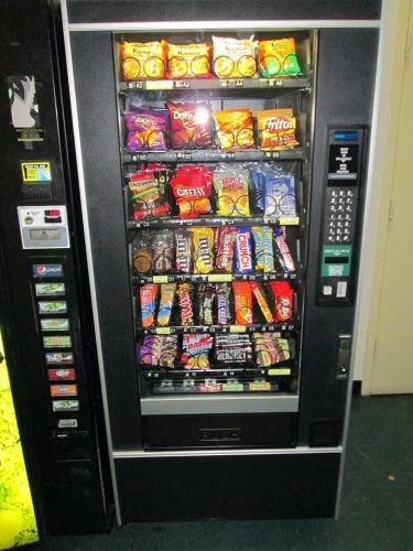 Vending Machine - Snack Center &#034;Crane-National Vendors Model 148&#034;