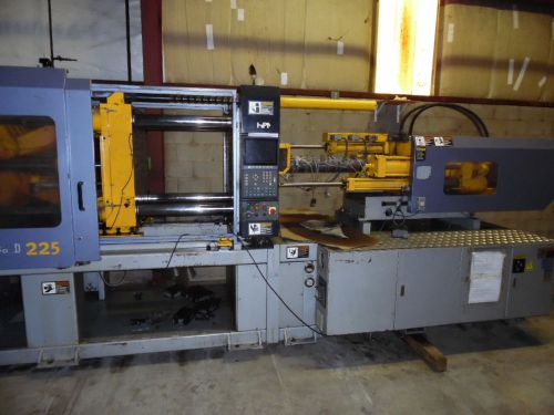 2002 hpm 225-ton plastic injection molding machine for sale