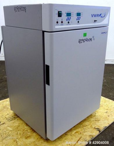 Unused- vwr scientific water jacketed co2 incubator, model 2400. 6.7 cubic feet for sale