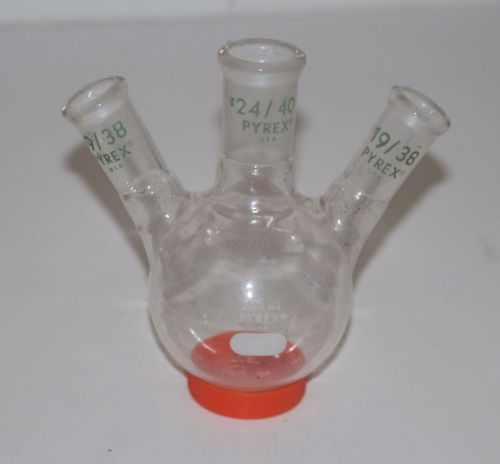 PYREX Glass 200 ml Round Bottom 3-Neck Flask - 24/40 Ctr 19/38 Sides