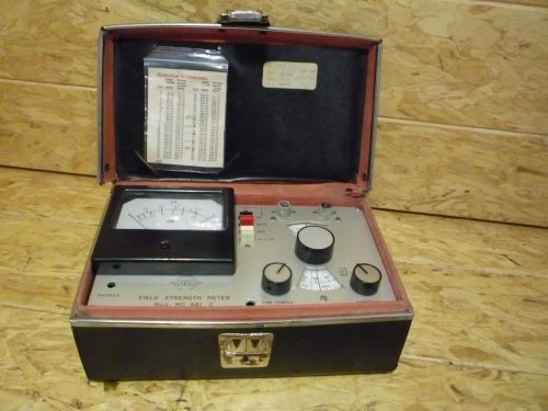 Tecnica Elettronica System TES Field Strength Meter Type MC 661 with case