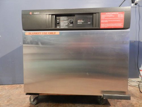 Steris Single Chamber Table Top Blanket Warmer. QDJO3