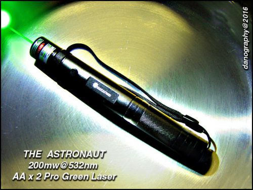 Astrolux astronaut 2xaa &lt;0.2w green laser signaling/surveying w/leather case for sale