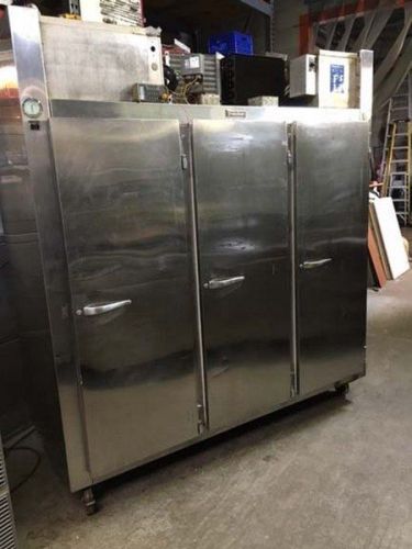 Traulsen 3 solid door reach-in refrigerator-freezer for sale