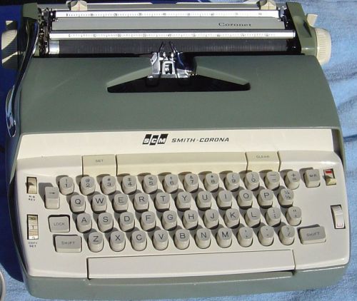 SCM Smith Corona Electric Typewriter Model 6SE