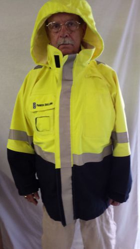 Nasco Parker Drilling  Arc/Flame Resistant Yellow Stow Away Hooded Men&#039;s Size L