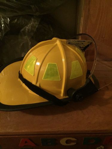 New Chicago 880 Fire Helmet