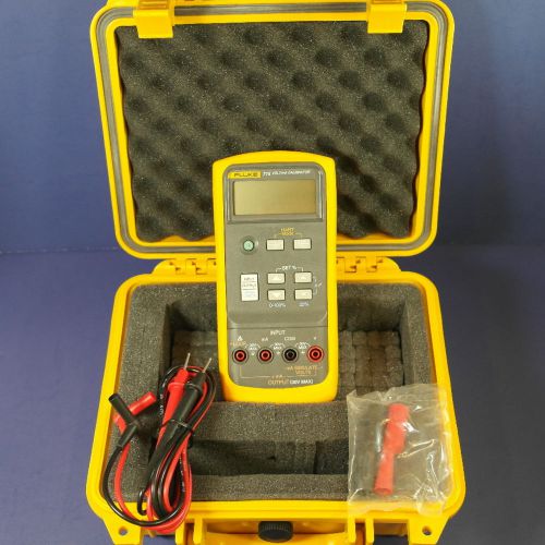 New Fluke 715 VOLT/mA Calibrator, Probes/Leads, Clamps, Waterproof Case