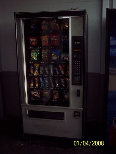 USI snack vending machine model 3014a EVS#49
