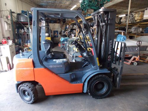 2010 Toyota 8FDU25 5,000 lbs/ Fork Industrial Forklift Lift Truck