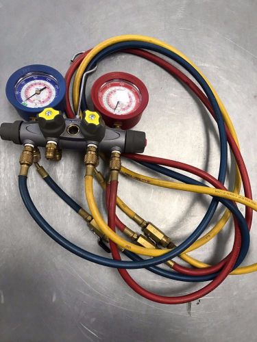 Yellow Jacket BRUTE II 4-Valve Manifold R-404A R410-A R-22  Red/Blue gauges