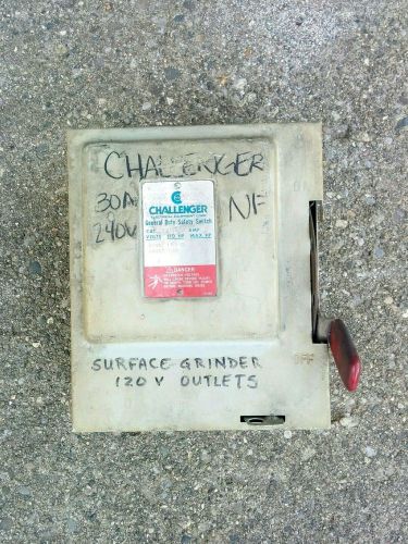 Used Challenger 30 AMP SAFETY SWITCH 240 VOLT DISCONNECT GD221SNC CABINET BOX