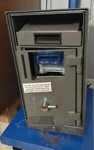 Armored Courier Retail Business Cash Drop Safe Recycler Garda
